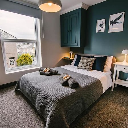 Quiet Location - 3 Bedroom Family House With 3 Shower Room - 2 Parking Spaces Plymouth Exterior foto